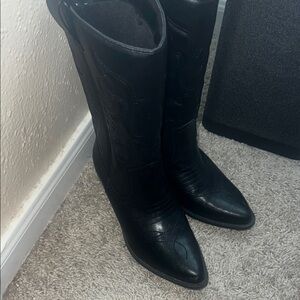 Black Western-Style Women's Boots